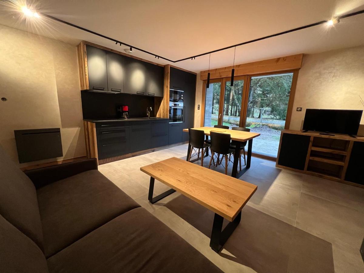 Rochesson Gite Roche Des Ducs Avec Piscine Toute L'Annee, Spa, Sauna, Hammam المظهر الخارجي الصورة